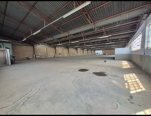 2,800M² WAREHOUSE TO LET IN HERIOTDALE